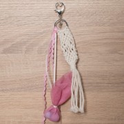 Χειροποίητη Μπομπονιέρα μπρελόκ macrame 5973 εκρού